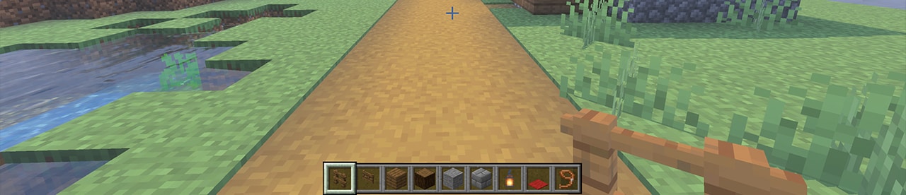 This is a screenshot showing a player building a paddock in Minecraft